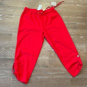 Capri Jogger pants.